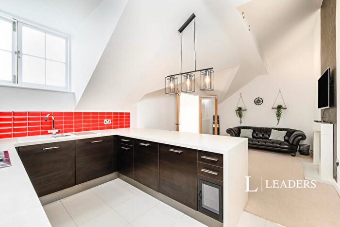 2 Bedroom Flat To Rent In The Vulcan, Gunwharf Quays, PO1