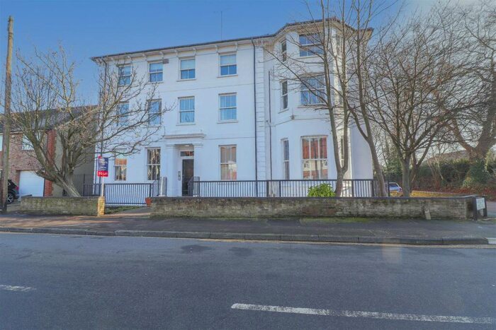 1 Bedroom Apartment To Rent In Stafford House, Churchfields, Broxbourne, Hertfordshire, EN10