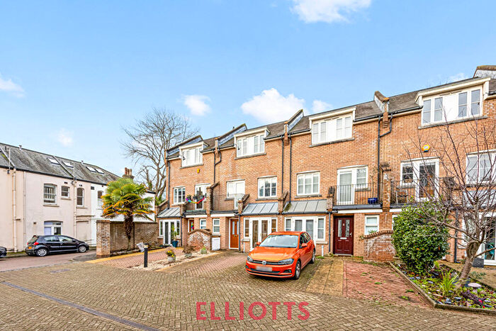 4 Bedroom Town House For Sale In Cambridge Mews, Hove., BN3