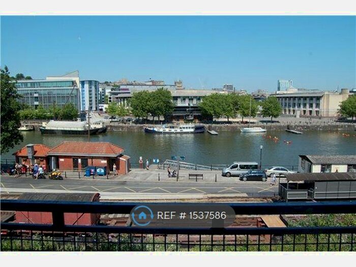 2 Bedroom Flat To Rent In Perretts Court, Bristol, BS1