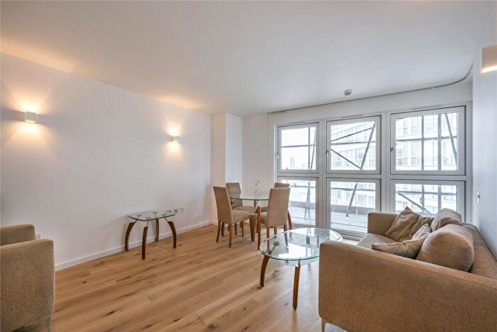 1 Bedroom Flat To Rent In New Providence Wharf, Fairmont Avenue, E14