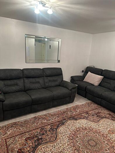 3 Bedroom Flat For Sale In Union Wharf, Bentinck, West Drayton, West Drayton, UB7