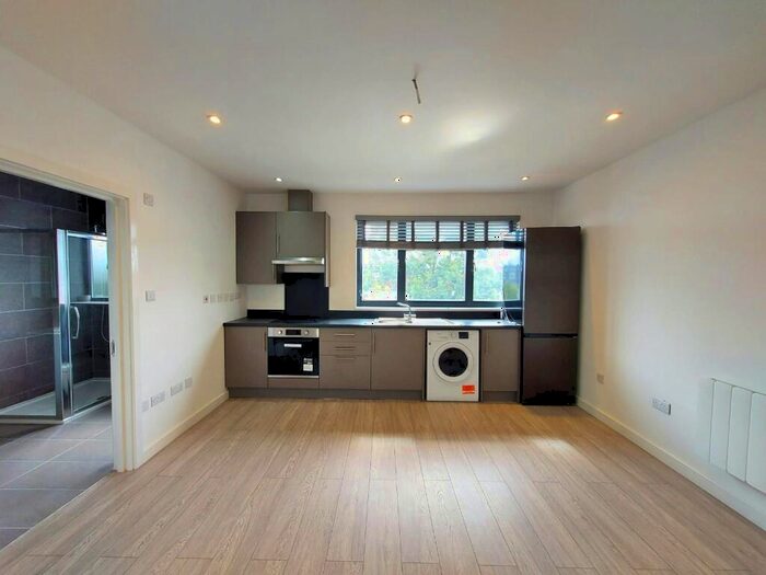 3 Bedroom Apartment To Rent In Doyle Gardens, London, Greater London, NW10