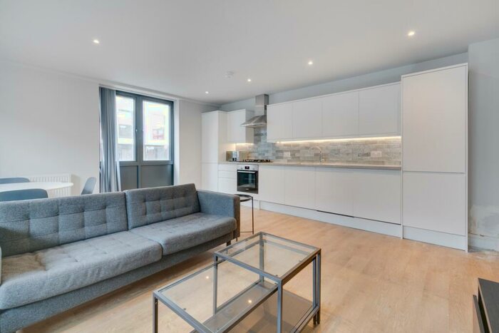 2 Bedroom Apartment To Rent In Rotherhithe Old Road, Surrey Quays, SE16