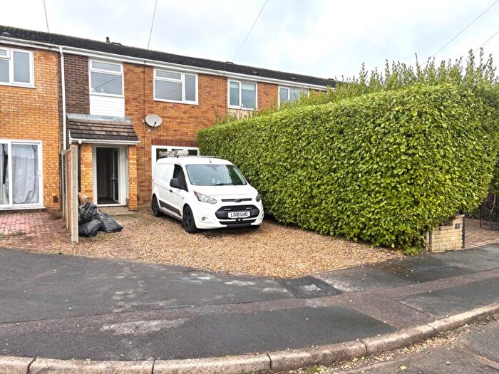 3 Bedroom Terraced House To Rent In Pondhead Close, Holbury, Southampton, Hampshire, SO45