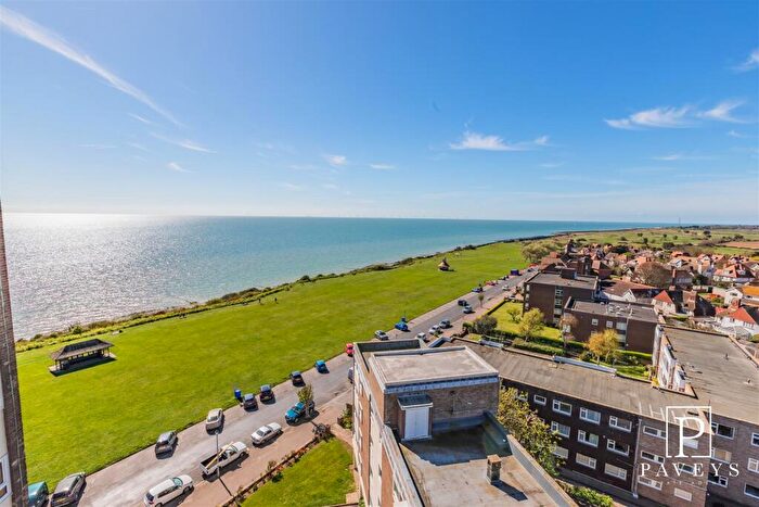 3 Bedroom Apartment For Sale In The Esplanade, Frinton-On-Sea, CO13