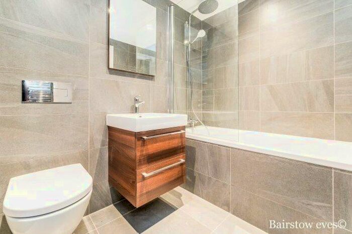 2 Bedroom Property To Rent In Coronation Road, London, E13