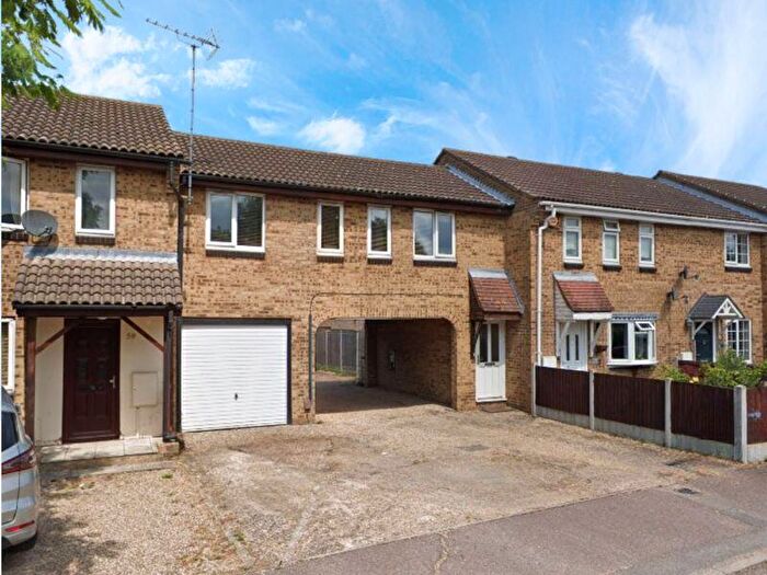1 Bedroom Mews For Sale In Fielding Avenue, Tilbury, RM18