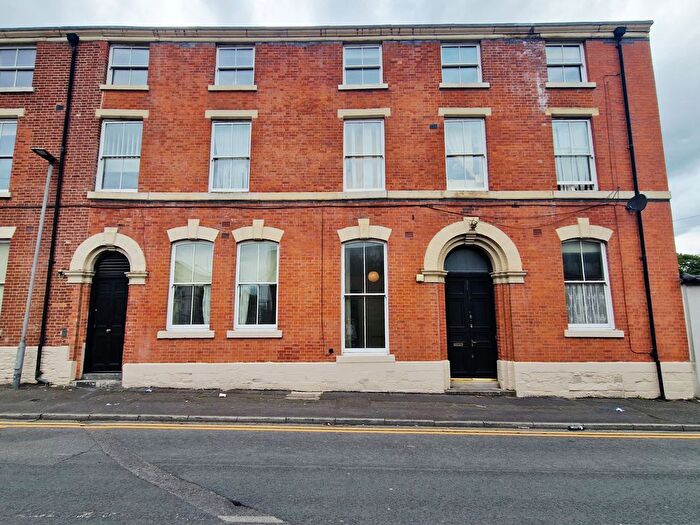 2 Bedroom Property To Rent In Princes Street, Blackburn, BB2