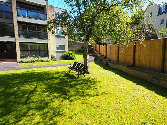 2 Bedroom Apartment To Rent In Gloucester Road, Bath, BA1