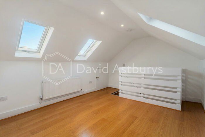 3 Bedroom Apartment To Rent In Eldon Road, Wood Green, London, N22