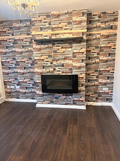 3 Bedroom Semi Detached House To Rent In Gloucester Road, Fletton, Peterborough, Cambridgshire, PE2