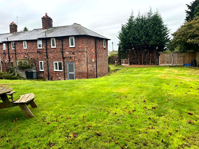 3 Bedroom Semi-Detached House For Sale In High Lowe Avenue, Congleton, CW12