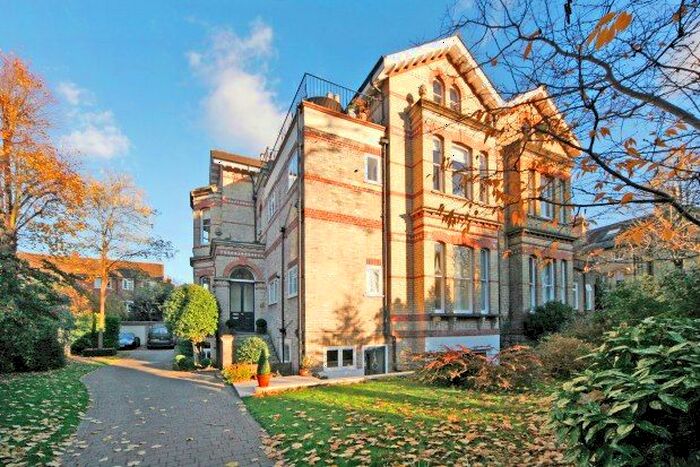 2 Bedroom Flat To Rent In Riverdale Road, St Margarets, TW1