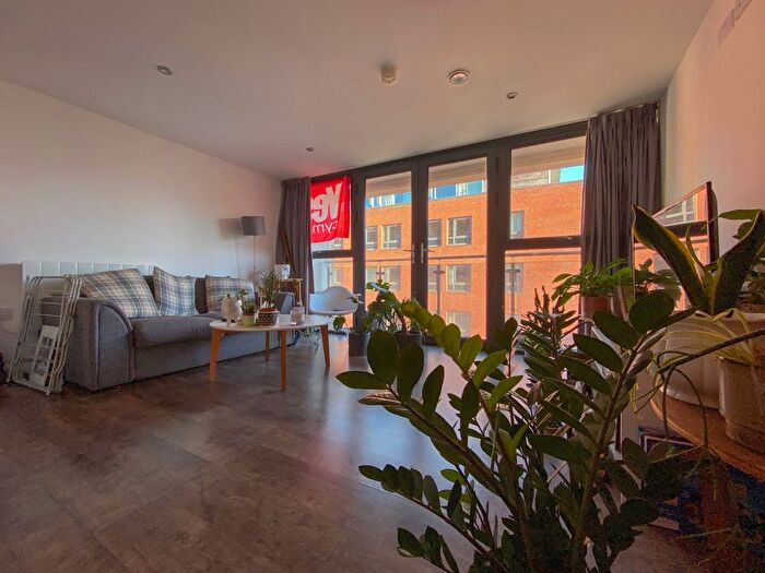 1 Bedroom Flat To Rent In Embassy House, Cardiff Bay, CF10