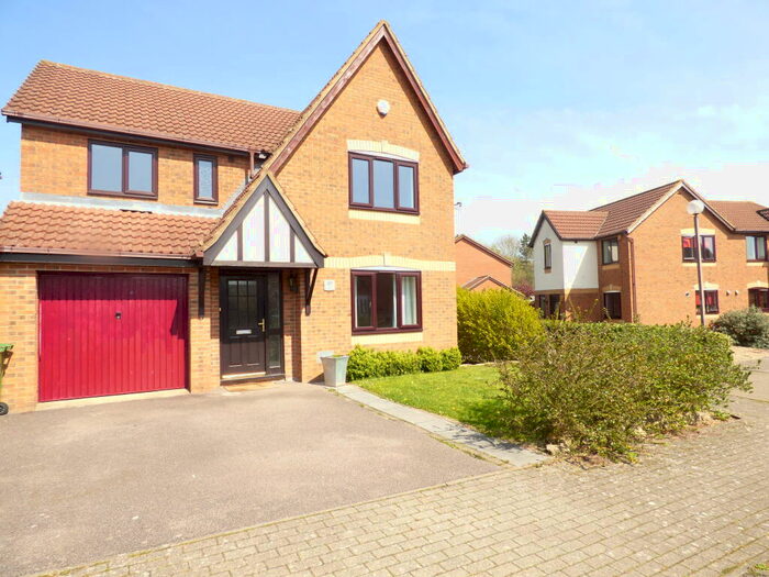 4 Bedroom House To Rent In Braford Gardens, Shenley Brook End, MK5