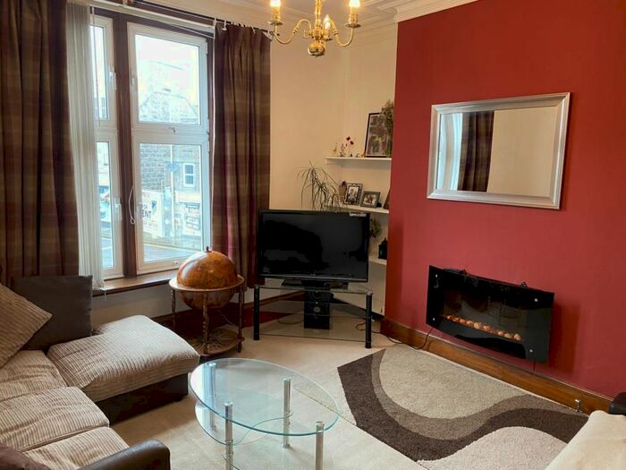1 Bedroom Flat To Rent In Holburn Street, Ffr, Aberdeen, AB10