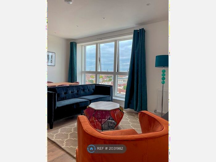 2 Bedroom Flat To Rent In Accolade Avenue, Southall, UB1