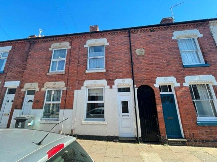 2 Bedroom Terraced House To Rent In Avenue Road Extension, Leicester, LE2