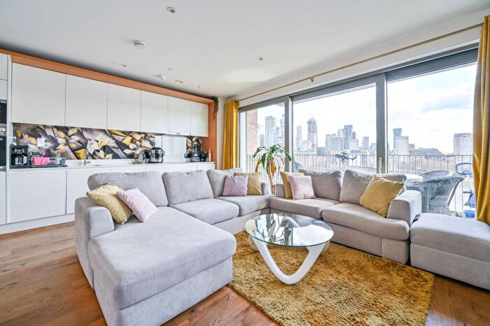 2 Bedroom Flat To Rent In Odessa Street, Canada Water, London, SE16