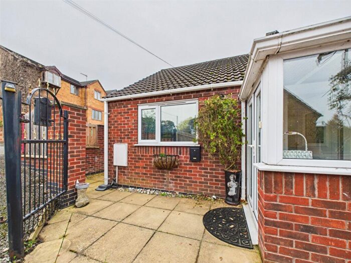 2 Bedroom Bungalow To Rent In Laceyfields Road, Heanor, Derbyshire, DE75
