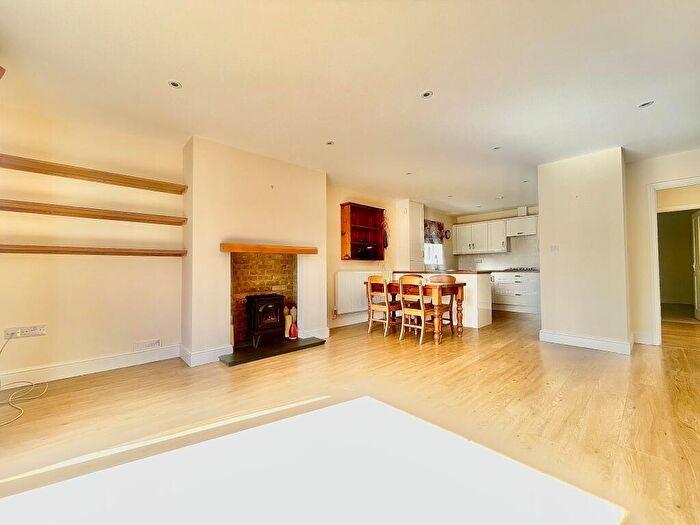 2 Bedroom Bungalow To Rent In Wadesmill, Hertford, SG12