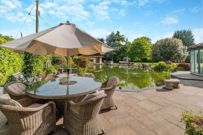 6 Bedroom Detached House For Sale In Fleet Lane, Barmby On The Marsh, DN14