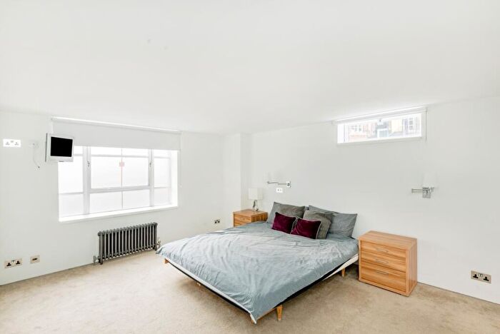 2 Bedroom Apartment To Rent In Hall Road London, NW8