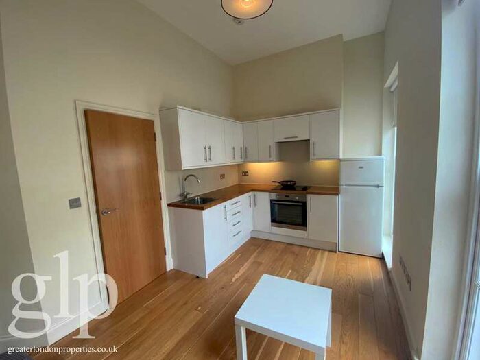 1 Bedroom Apartment To Rent In Shaftesbury Avenue, Covent Garden, WC2H