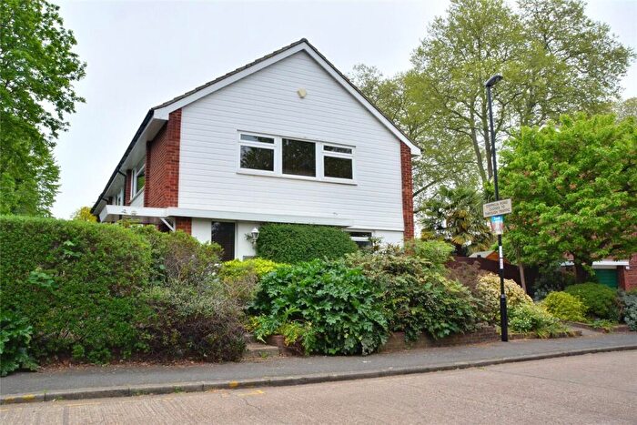 3 Bedroom End Of Terrace House To Rent In Foxwood Road, London, SE3