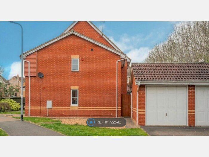 2 Bedroom Semi-Detached House To Rent In Thurston Drive, Kettering, NN15