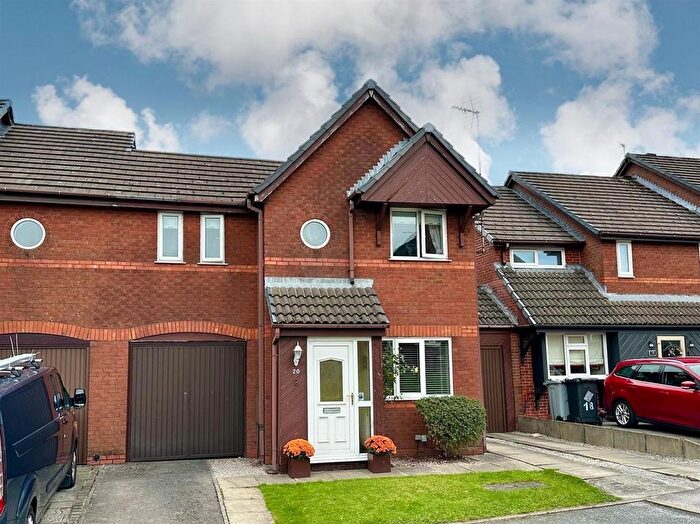 3 Bedroom Link Detached House For Sale In Peveril Gardens, Disley, Stockport, SK12