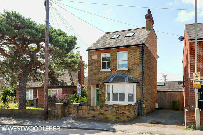 4 Bedroom Detached House To Rent In Duke Street, Hoddesdon, EN11