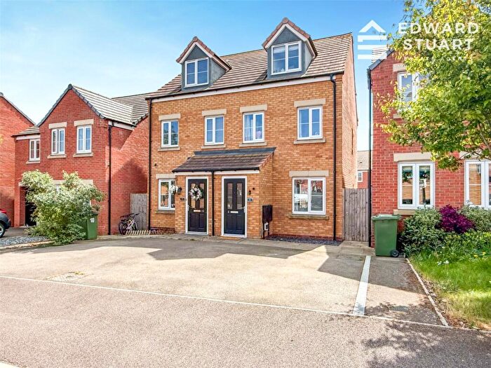 3 Bedroom Semi Detached House For Sale In Icarus Way, Stanground South, Peterborough, Cambridgeshire, PE2
