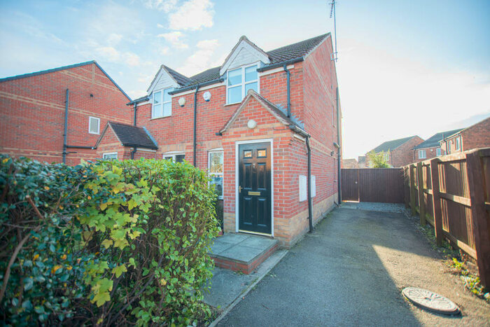 2 Bedroom Semi-Detached House To Rent In Coxwold Grove, Hull, East Riding Of Yorkshire, HU4