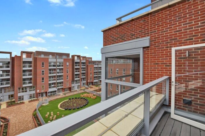 1 Bedroom Flat To Rent In Wilkinson Close, NW2