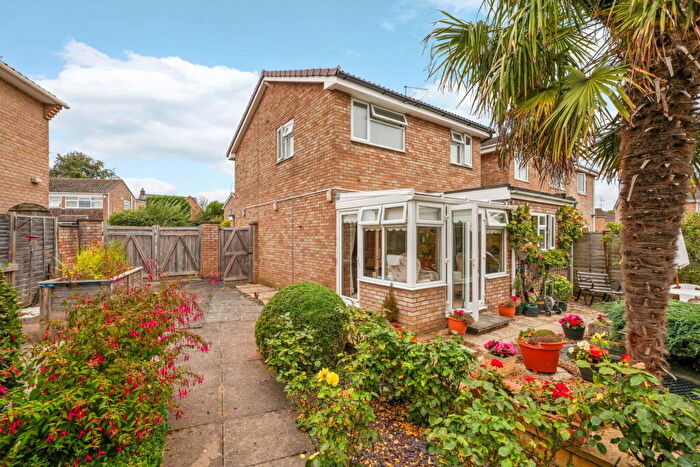 3 Bedroom Detached House For Sale In Newnham, Northamptonshire, NN11