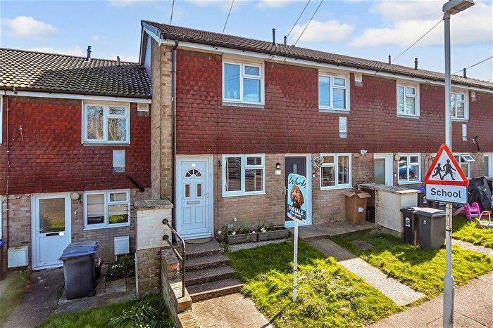 2 Bedroom Maisonette For Sale In Owen Square, Walmer, Deal, Kent, CT14