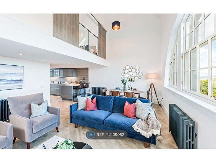 3 Bedroom Flat To Rent In Viewforth, Edinburgh, EH10