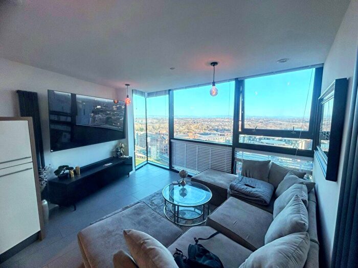 2 Bedroom Apartment To Rent In Islington Wharf, New Islington, M4