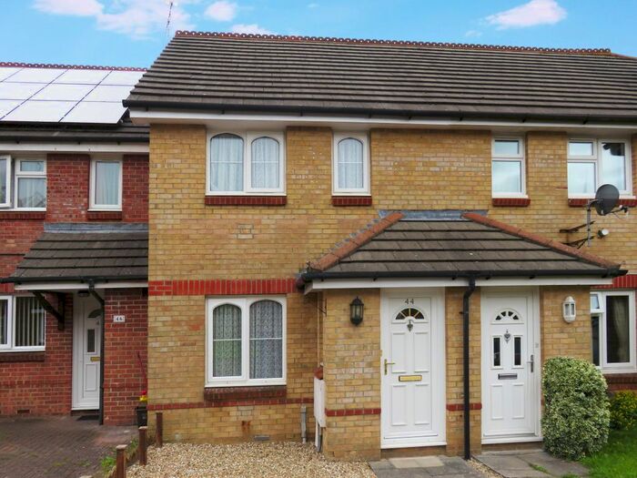 2 Bedroom Terraced House To Rent In Bryer Close, Chard, Somerset, TA20