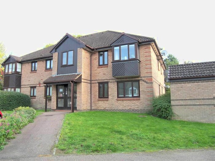 1 Bedroom Flat To Rent In Bornedene, Potters Bar, EN6