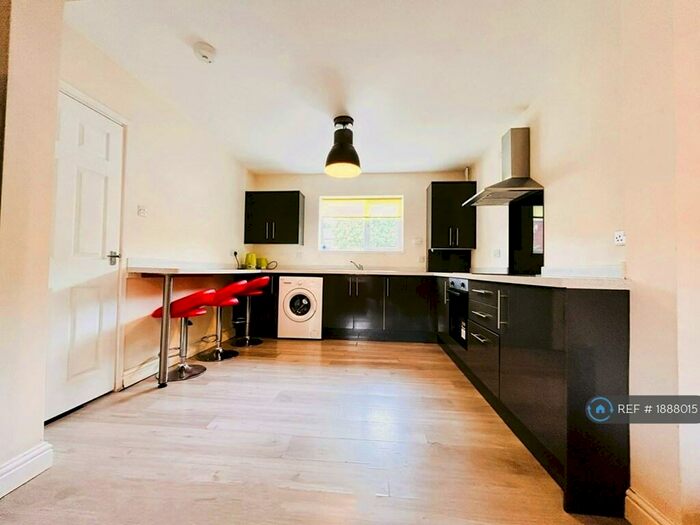 4 Bedroom End Of Terrace House To Rent In Milton Place, Newcastle Upon Tyne, NE2