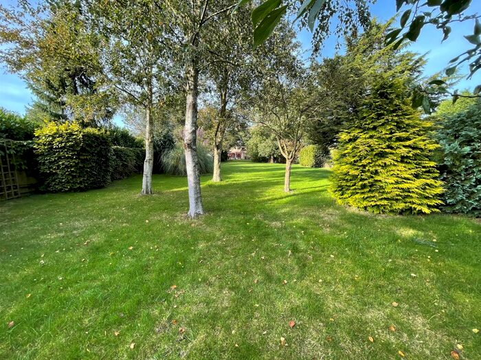 5 Bedroom Detached House For Sale In The Retreat, Maxey, Peterborough, PE6