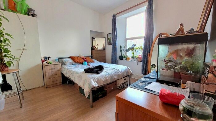 1 Bedroom Flat To Rent In Clifton Place, Plymouth, PL4