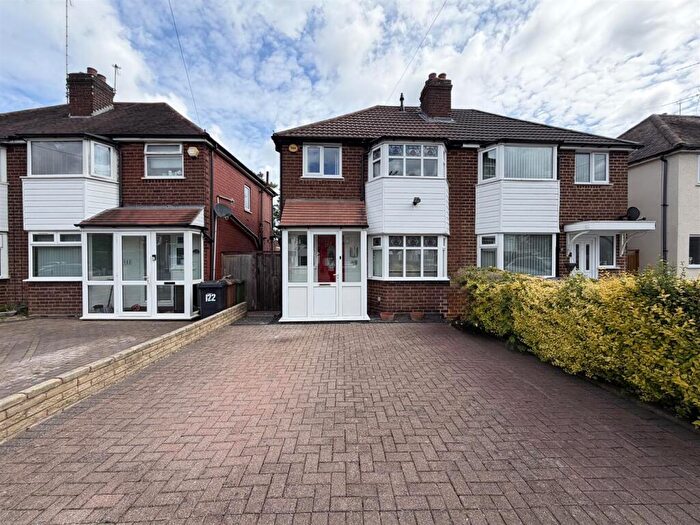 3 Bedroom Semi Detached House To Rent In Newborough Road, Shirley, Solihull, B90