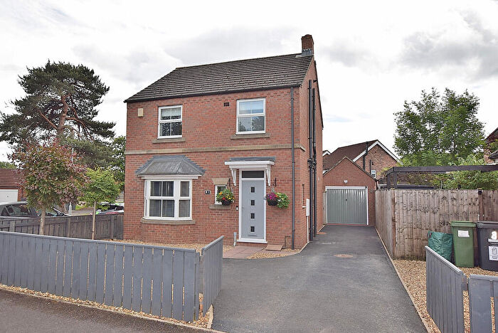 3 Bedroom Detached House For Sale In Stephenson Road, Brompton On Swale, DL10