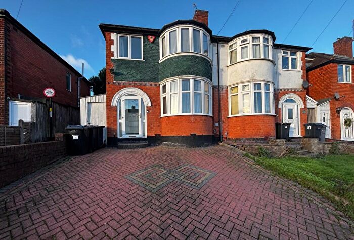 3 Bedroom House To Rent In Glyn Farm Road, Quinton, B32