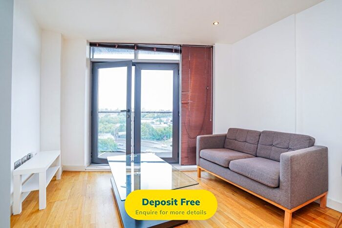 1 Bedroom Flat To Rent In Gotts Road, Leeds, LS12