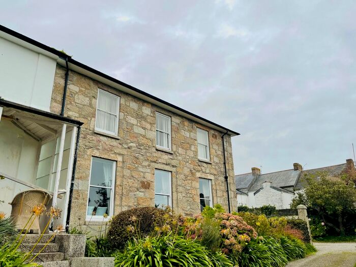 2 Bedroom Flat To Rent In Alverton Terrace, Penzance, TR18